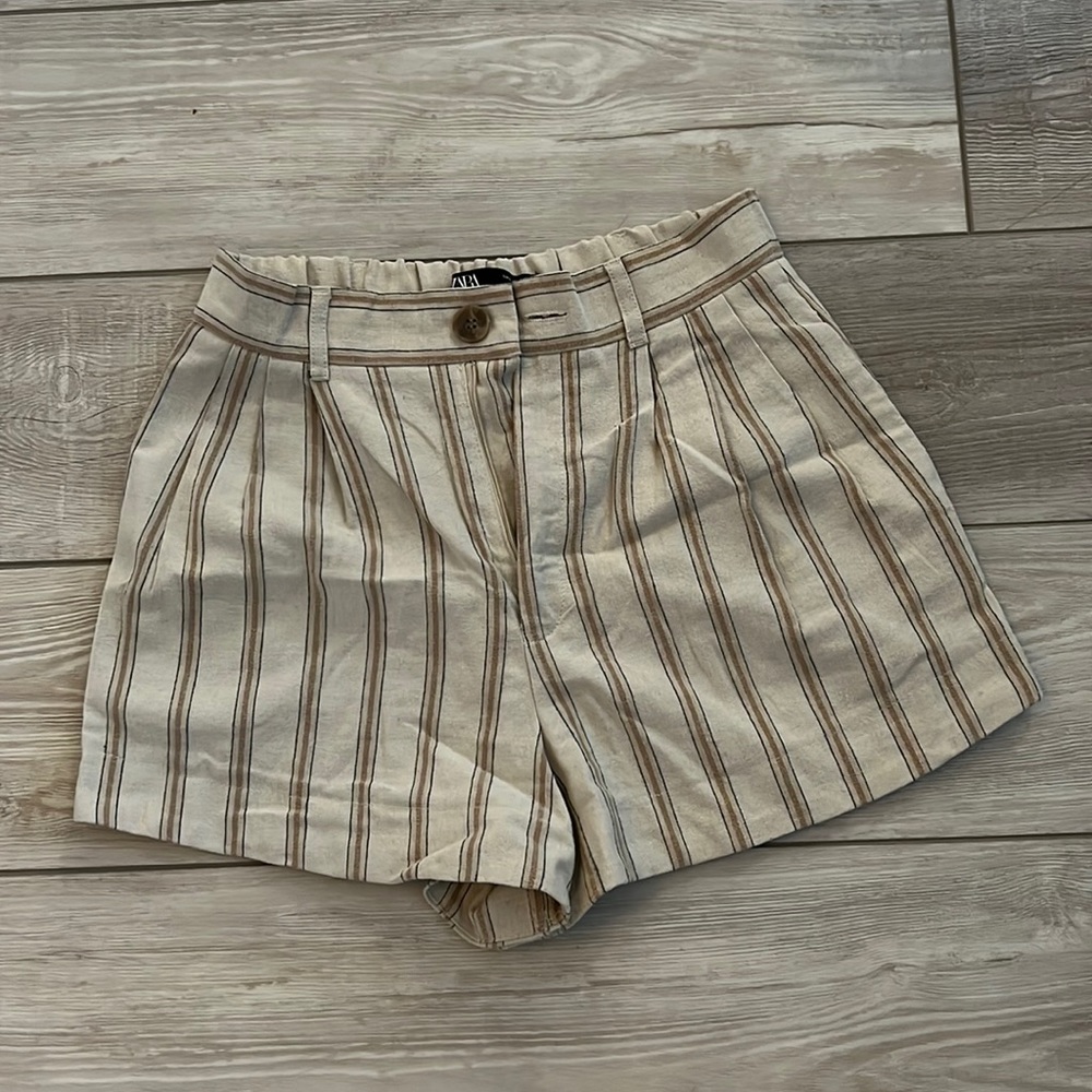 Zara high waisted shorts